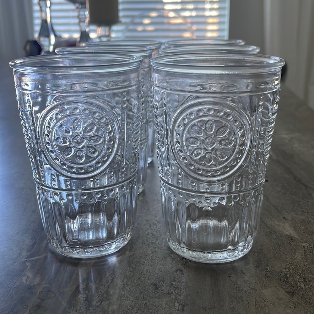 Romantic water glasses